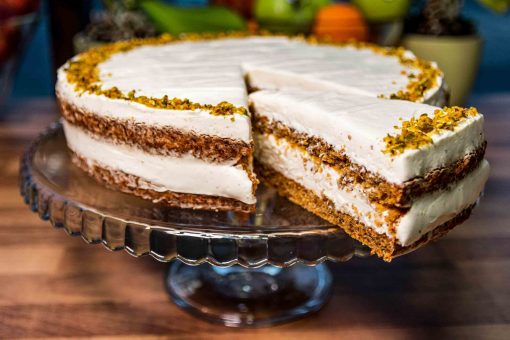 Tort Carrot cake scaled